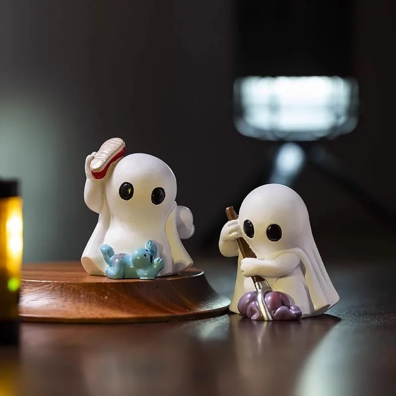Halloween Figurines